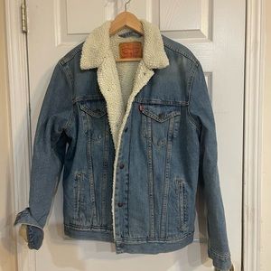 Men’s large denim trucker Levi jacket